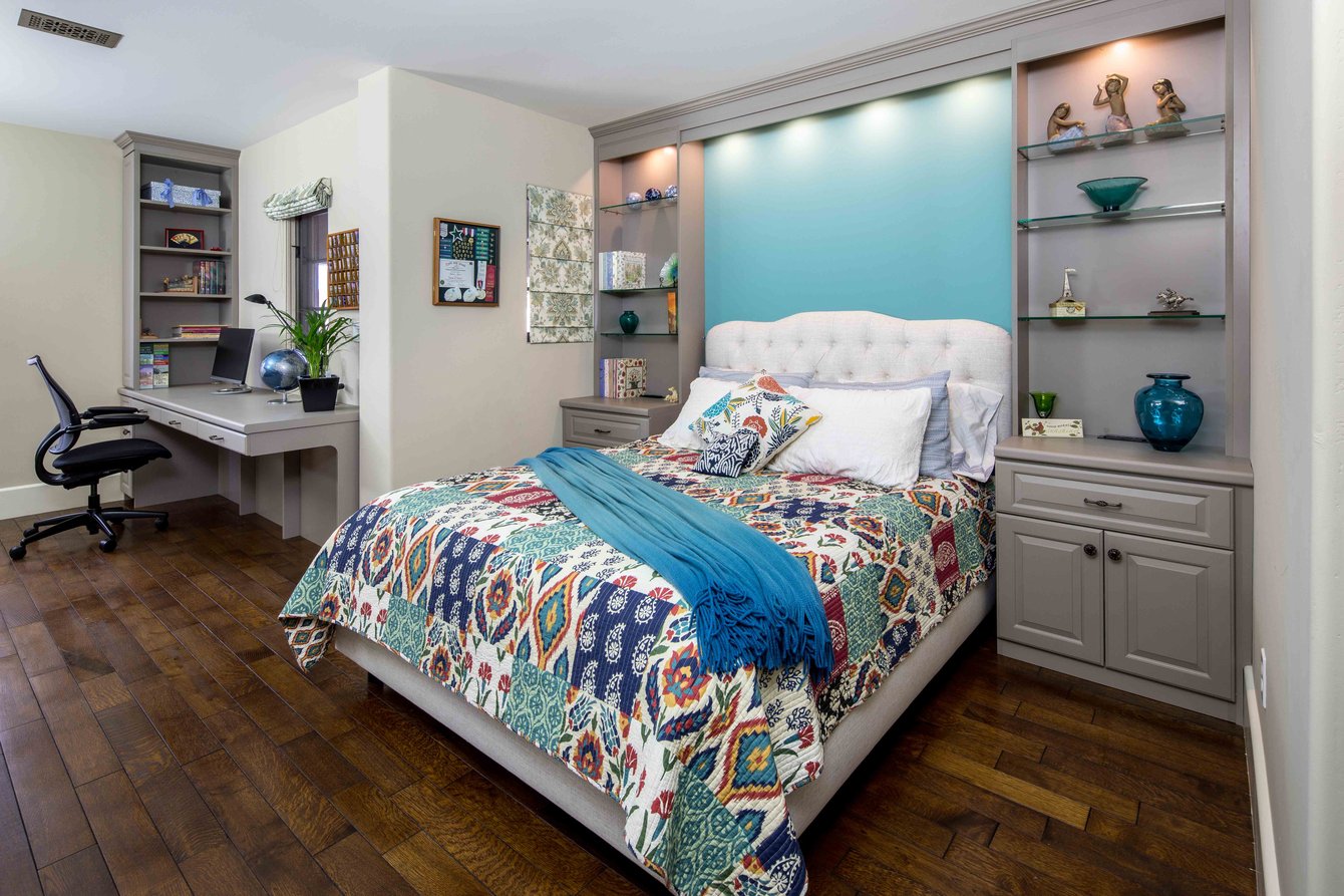 Buying a Murphy Bed From A Showroom: 3 Reasons Why In-Person Shopping ...